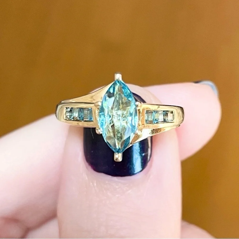 Vintage 1.35 swiss blue topaz marquis large baguette 14k solid yellow gold ring - Picture 6 of 10